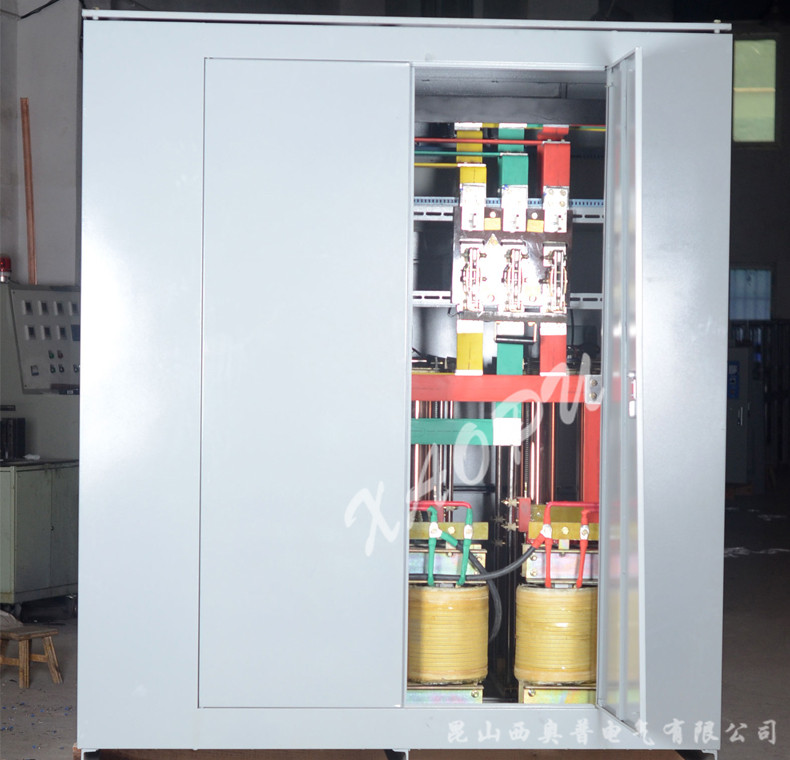 SBW-F/2000KVA三相全自動(dòng)補償電力大功率柱式穩壓柜